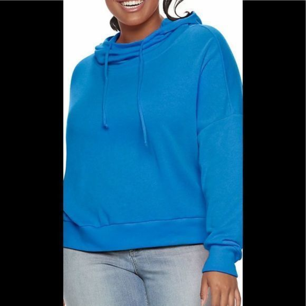 So junior plus cropped blue fleece cowl‎ size 3x